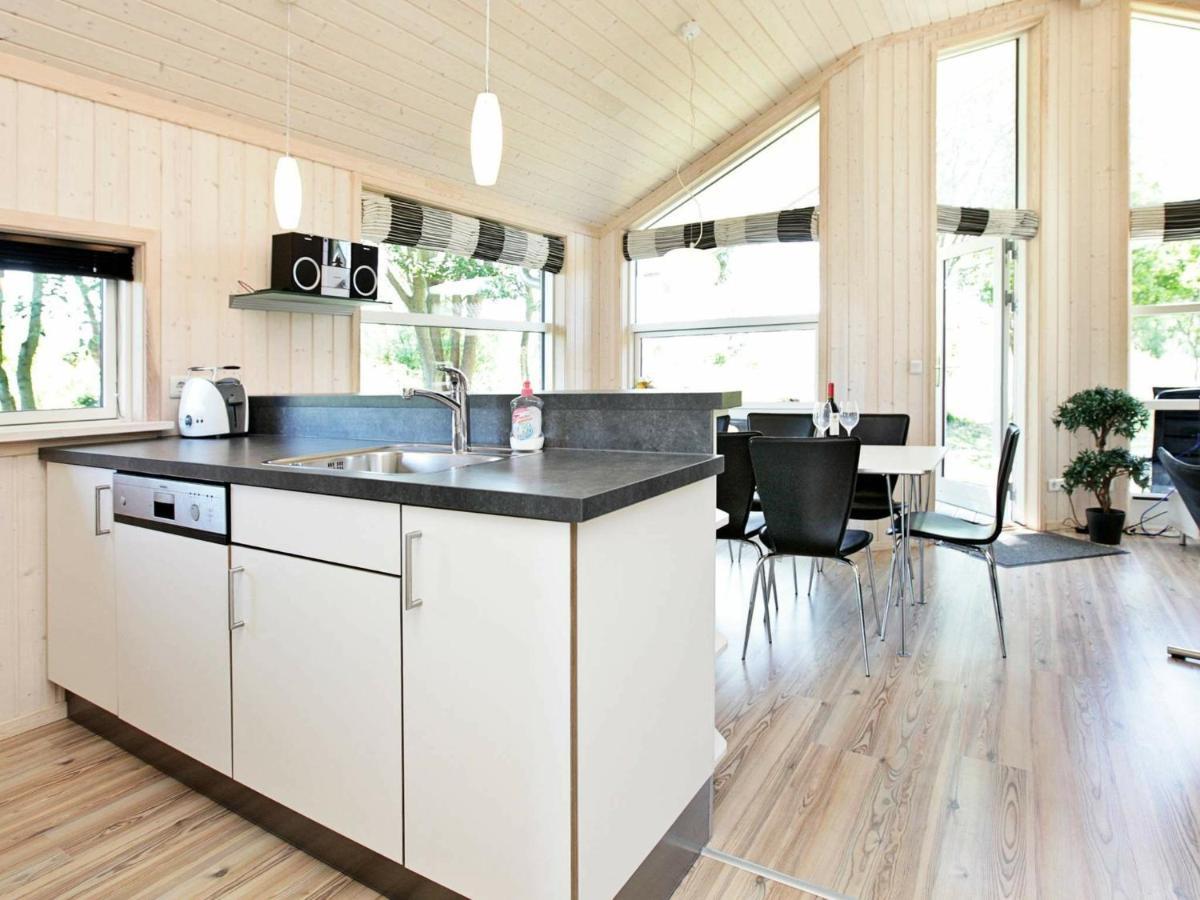 Three-Bedroom Holiday Home In Grossenbrode 1 Szoba fotó